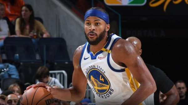 皇冠现金网官网 勇士3年3900万提前锁定穆迪，季前赛表现抢眼